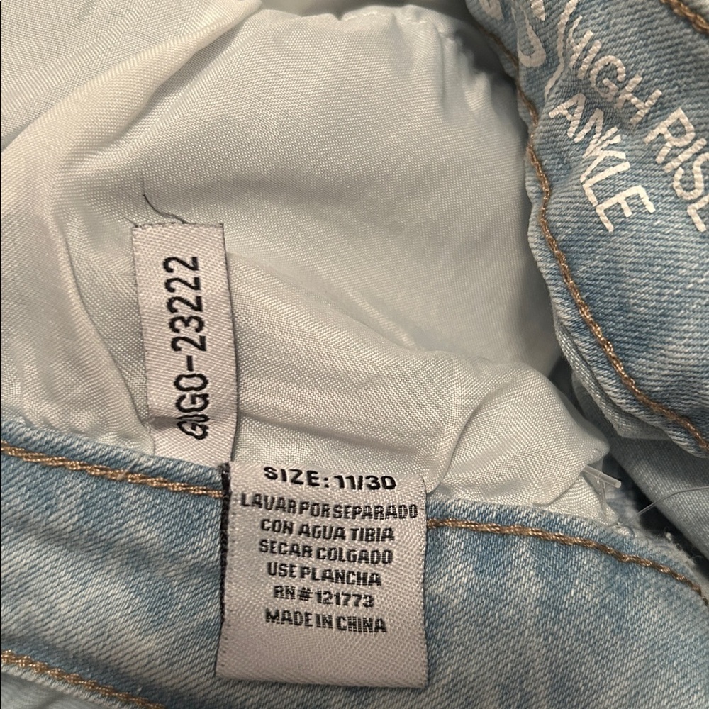 GOGO Light Blue High Rise Ankle Distressed Jeans size 11 Junior - Picture 8 of 8